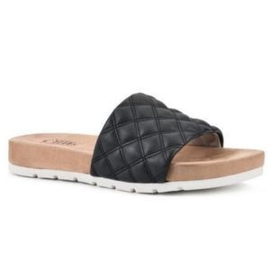 CLIFFS Quilted Sandals